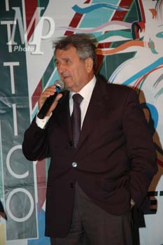 050905_TritticoPres100