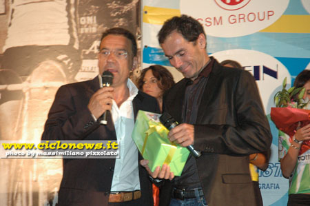387_08_PresTrittico
