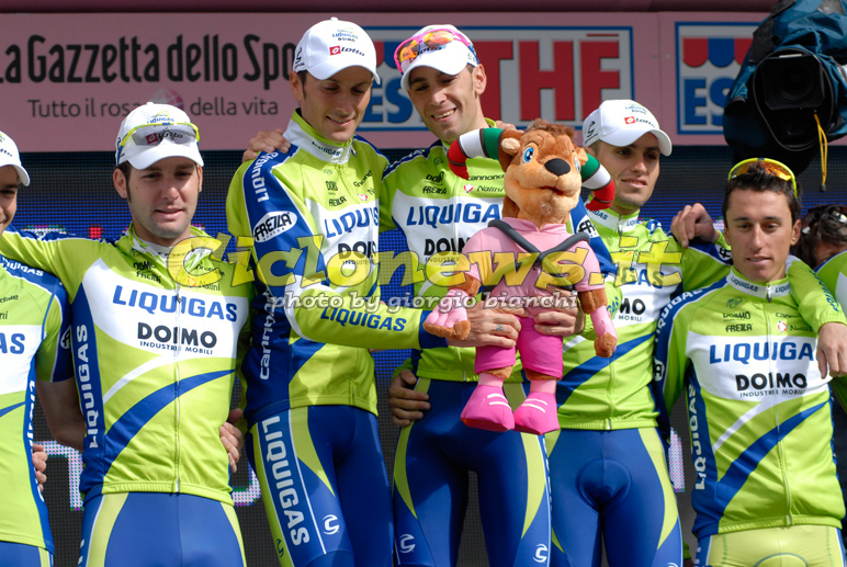 GIRO D'ITALIA 2010 - 4 tappa Savigliano-Cuneo (cronosquadre)